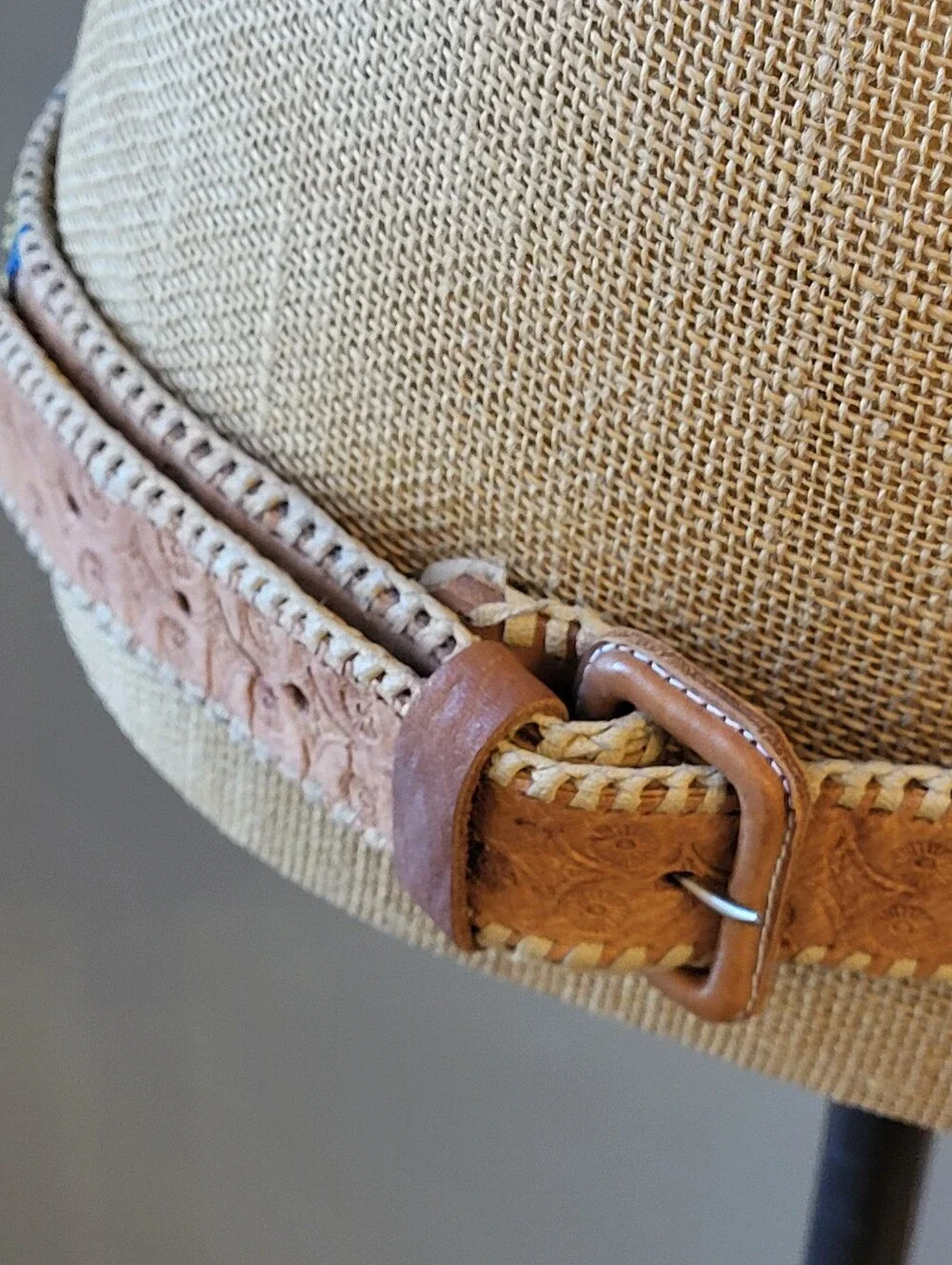 Handmade In Guatamala 70s/80s Textile And Tooled Leather Belt Size 38